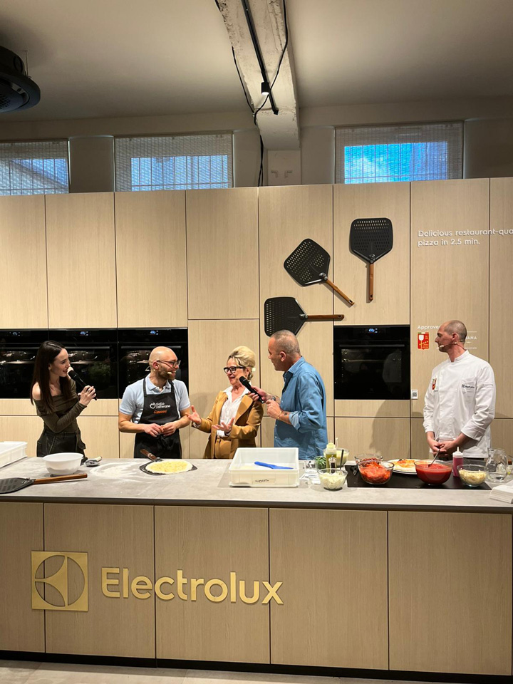 Scuola Italiana Pizzaioli alla Design Week di Milano con Electrolux